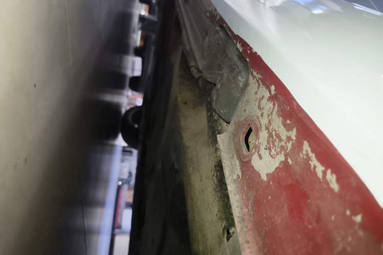 Used Mercedes-Benz B-Class 2015 B 200 Fashion Model Right Side Sill