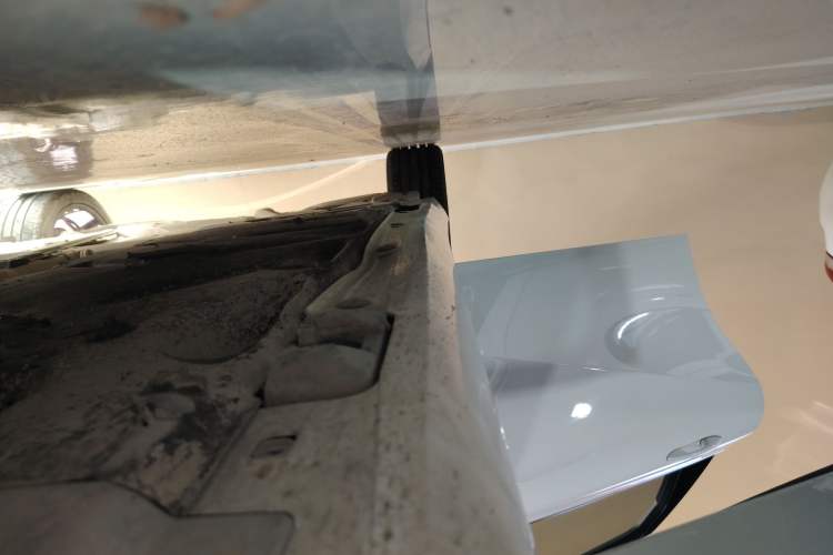Used Mercedes-Benz B-Class 2015 B 200 Sport Edition Right Side Sill
