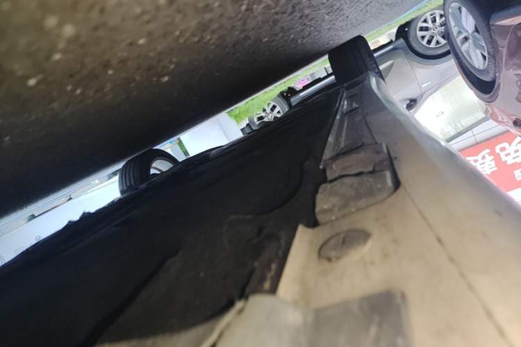 Used Mercedes-Benz B-Class 2015 B 200 Sport Edition Right Side Sill