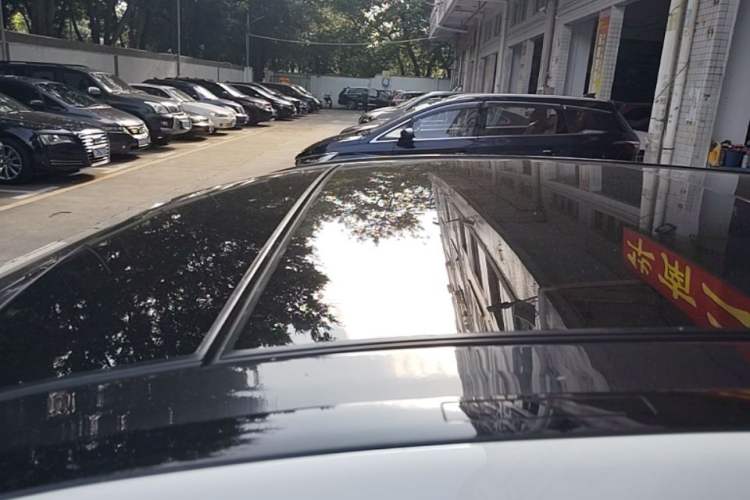 Used Mercedes-Benz B-Class 2015 B 200 Sport Edition Roof