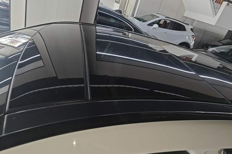 Used Mercedes-Benz B-Class 2015 B 200 Fashion Model Roof