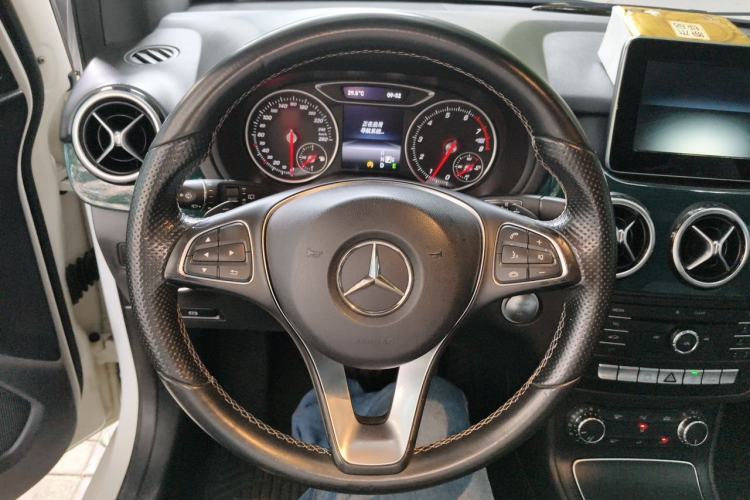 Used Mercedes-Benz B-Class 2015 B 200 Sport Edition Steering Wheel