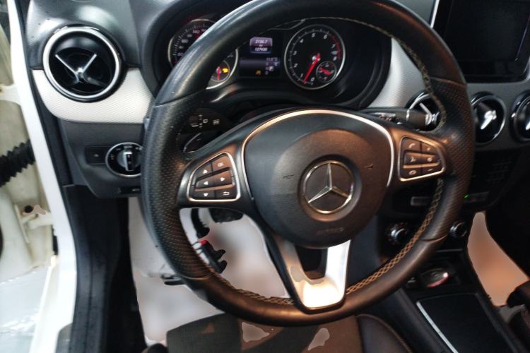 Used Mercedes-Benz B-Class 2015 B 200 Sport Edition Steering Wheel