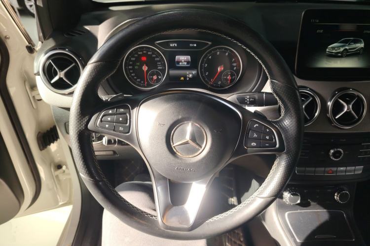 Used Mercedes-Benz B-Class 2015 B 200 Sport Edition Steering Wheel