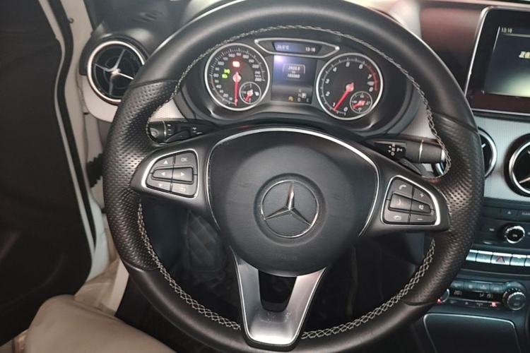 Used Mercedes-Benz B-Class 2015 B 200 Fashion Model Steering Wheel