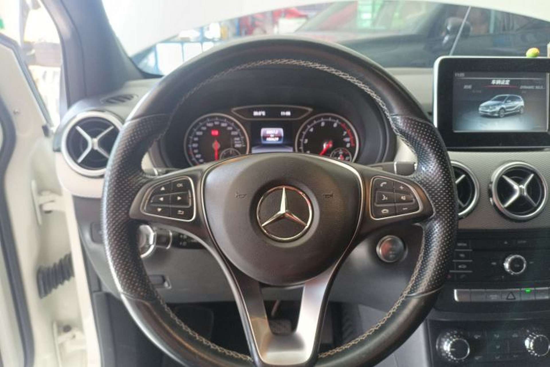 Used Mercedes-Benz B-Class 2015 B 200 Sport Edition Steering Wheel