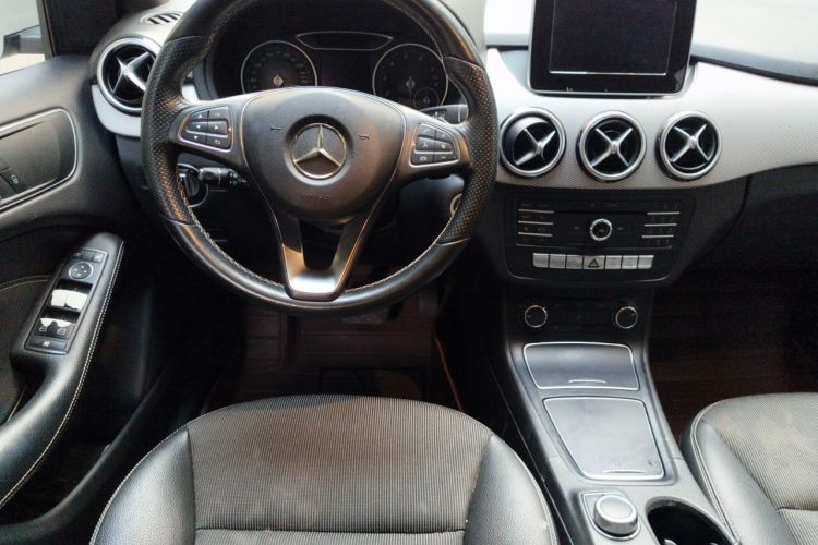 Used Mercedes-Benz B-Class 2015 B 200 Sport Edition Steering Wheel