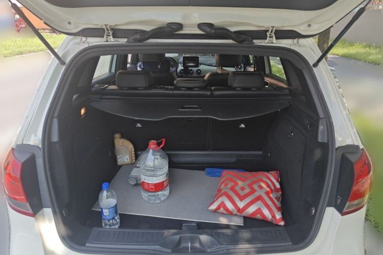 Used Mercedes-Benz B-Class 2015 B 200 Sport Edition Trunk