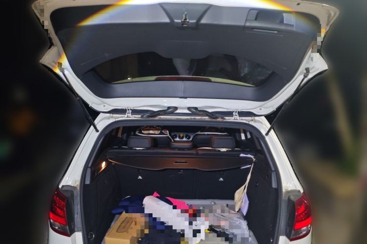 Used Mercedes-Benz B-Class 2015 B 200 Sport Edition Trunk