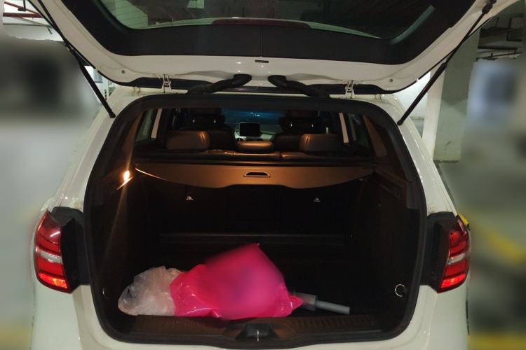 Used Mercedes-Benz B-Class 2015 B 200 Fashion Model Trunk
