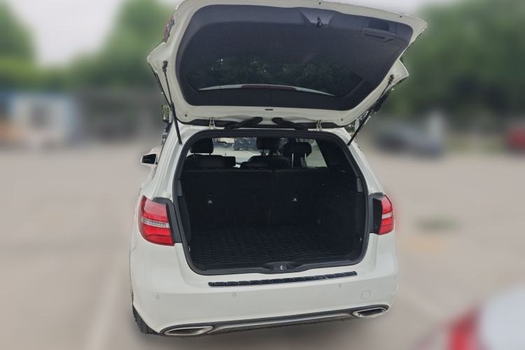 Used Mercedes-Benz B-Class 2015 B 200 Fashion Model Trunk