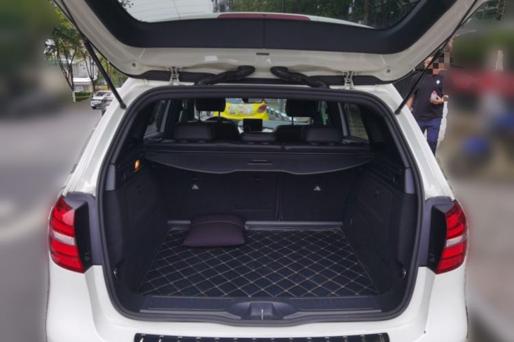 Used Mercedes-Benz B-Class 2015 B 200 Luxury Model Trunk