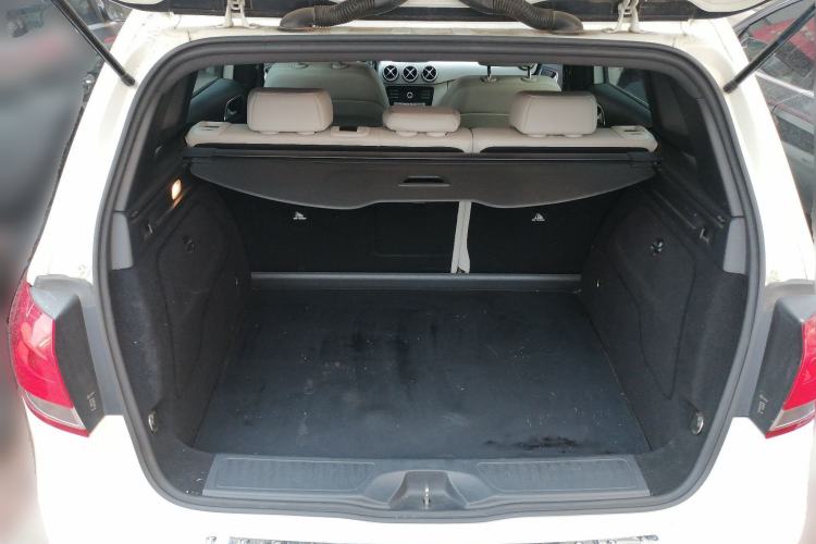 Used Mercedes-Benz B-Class 2015 B 200 Sport Edition Trunk