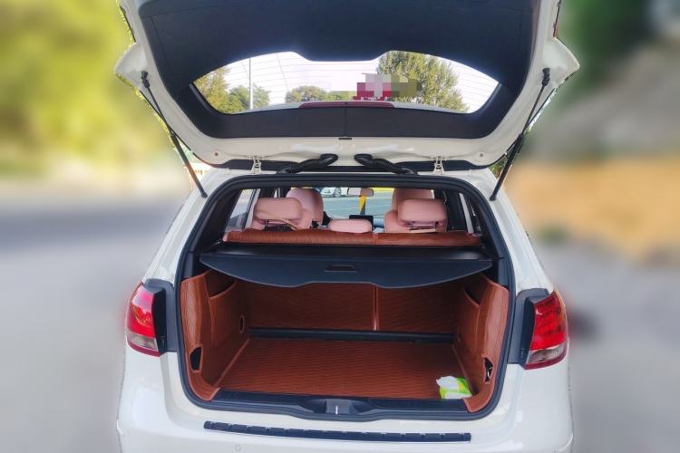 Used Mercedes-Benz B-Class 2015 B 200 Sport Edition Trunk