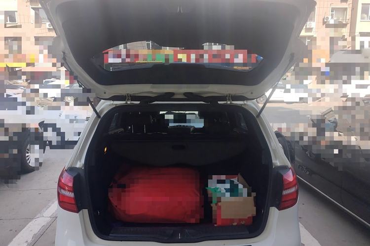Used Mercedes-Benz B-Class 2015 B 200 Fashion Model Trunk