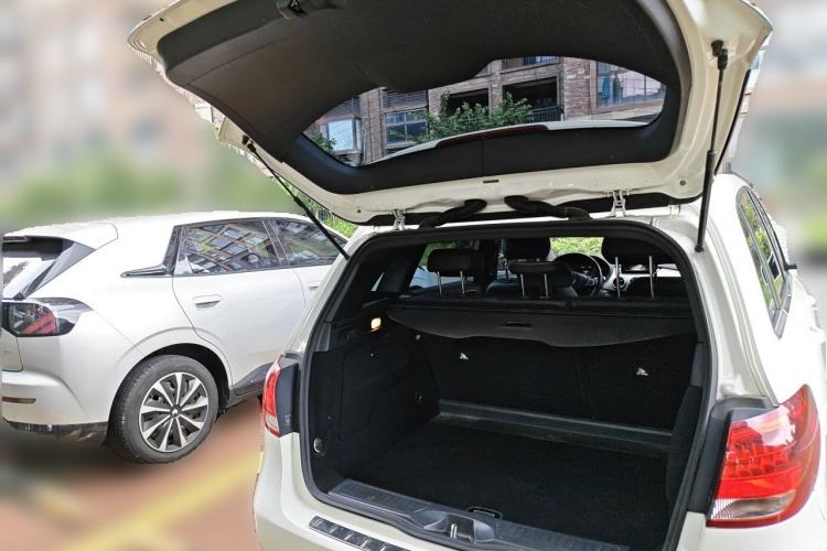 Used Mercedes-Benz B-Class 2015 B 200 Sport Edition Trunk