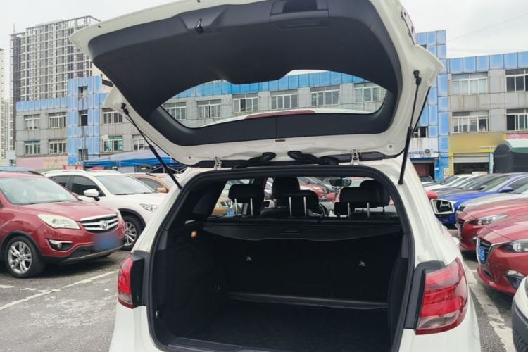 Used Mercedes-Benz B-Class 2015 B 200 Sport Edition Trunk