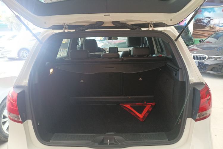 Used Mercedes-Benz B-Class 2015 B 200 Sport Edition Trunk