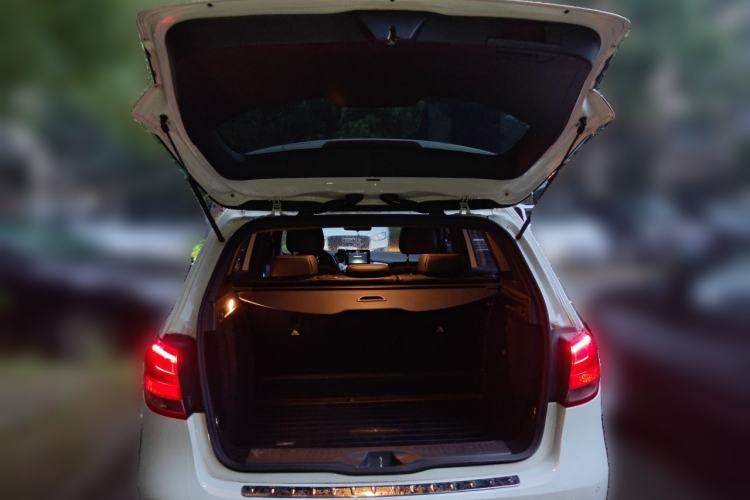Used Mercedes-Benz B-Class 2015 B 200 Sport Edition Trunk