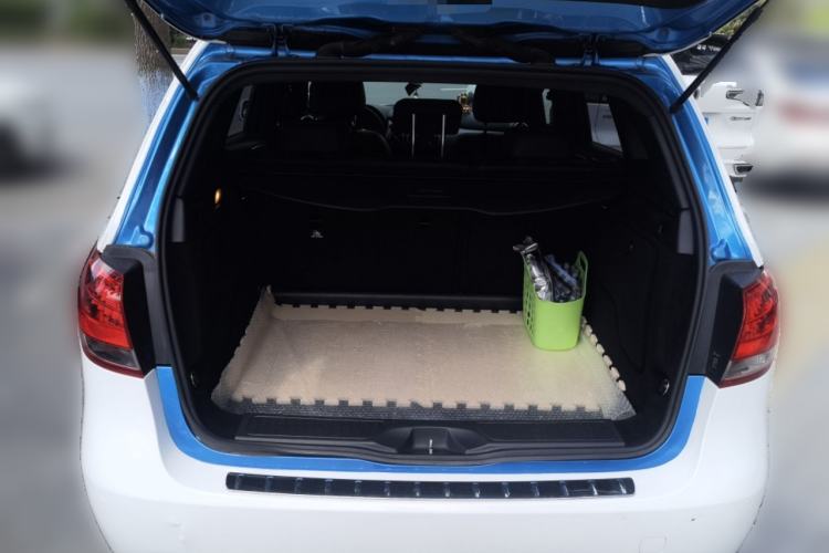 Used Mercedes-Benz B-Class 2015 B 200 Fashion Model Trunk