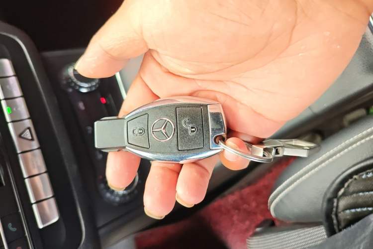 Used Mercedes-Benz B-Class 2015 B 200 Sport Edition Vehicle Key