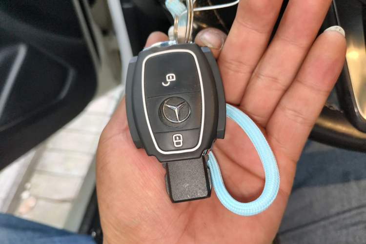 Used Mercedes-Benz B-Class 2015 B 200 Sport Edition Vehicle Key