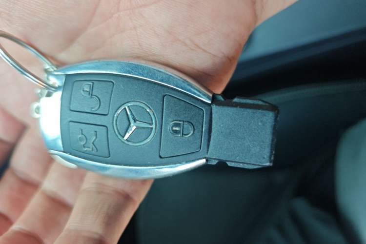 Used Mercedes-Benz B-Class 2015 B 200 Sport Edition Vehicle Key