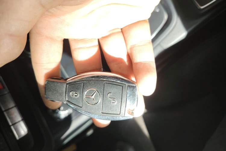 Used Mercedes-Benz B-Class 2015 B 200 Sport Edition Vehicle Key