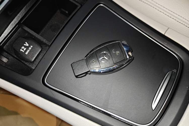 Used Mercedes-Benz B-Class 2015 B 200 Fashion Model Vehicle Key