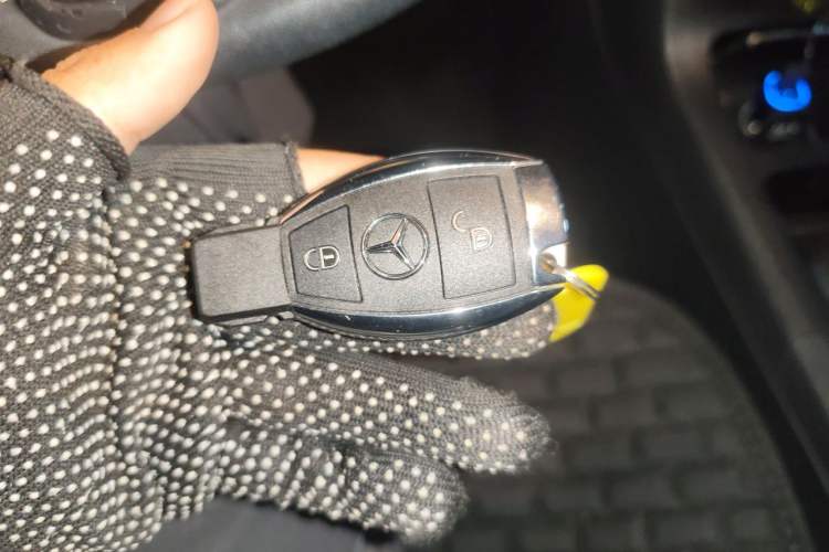 Used Mercedes-Benz B-Class 2015 B 200 Fashion Model Vehicle Key