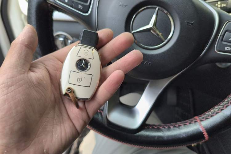 Used Mercedes-Benz B-Class 2015 B 200 Sport Edition Vehicle Key