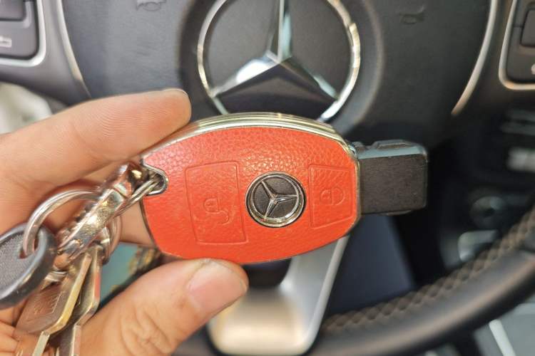 Used Mercedes-Benz B-Class 2015 B 200 Sport Edition Vehicle Key