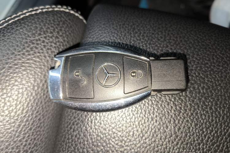 Used Mercedes-Benz B-Class 2015 B 200 Fashion Model Vehicle Key