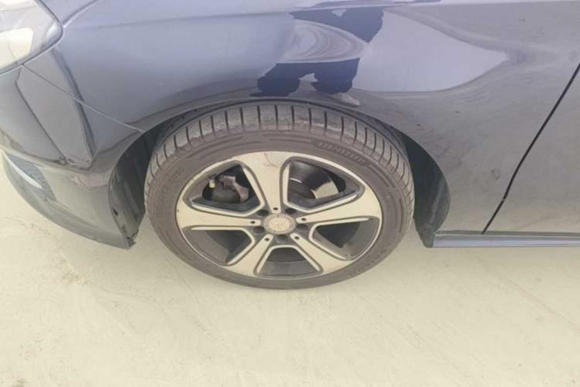 Used Mercedes-Benz B-Class 2016 B 200 Exclusive Edition Left Front Wheel Hub
