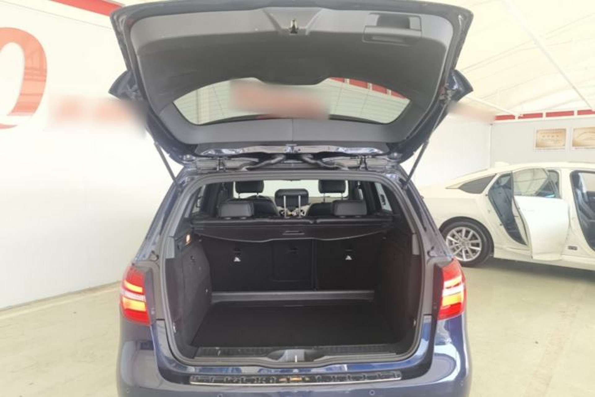 Used Mercedes-Benz B-Class 2016 B 200 Exclusive Edition Trunk