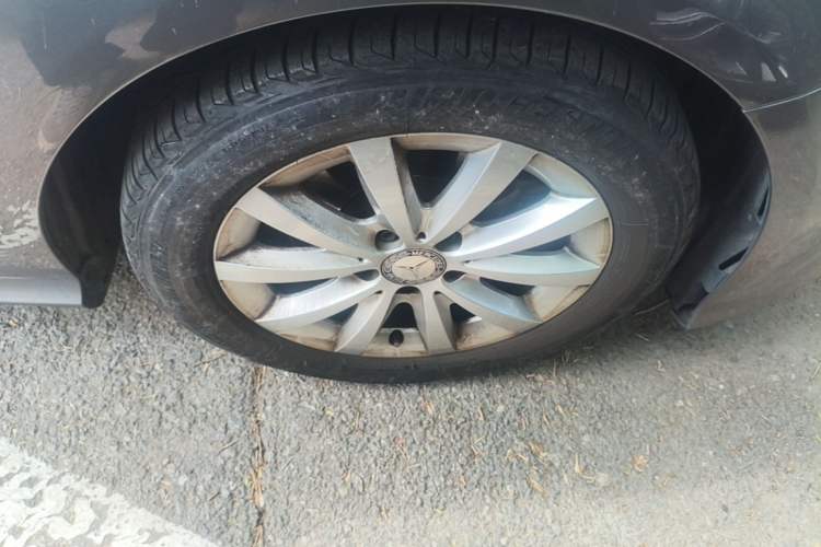 Used Mercedes-Benz B-Class 2016 B 180 Right Front Wheel Hub