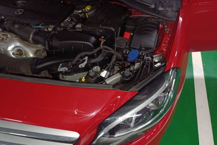 Used Mercedes-Benz B-Class 2016 B 200 Exclusive Edition Engine Bay Left