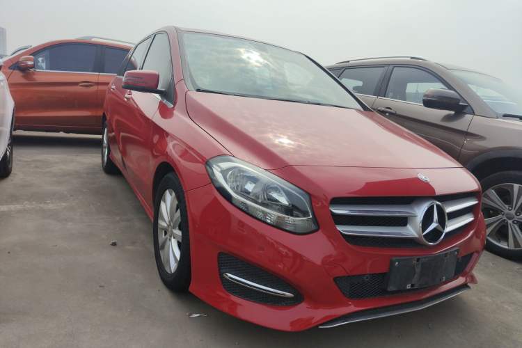 Used Mercedes-Benz B-Class 2016 B 180 Exterior 2