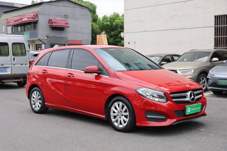 Used Mercedes-Benz B-Class 2016 B 180 Exterior 3