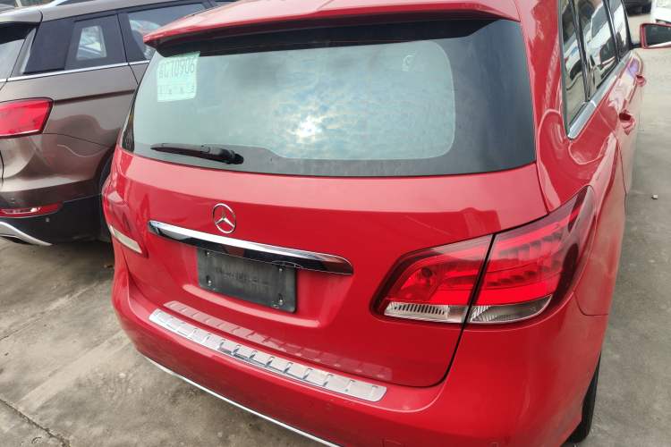 Used Mercedes-Benz B-Class 2016 B 180 Exterior 5
