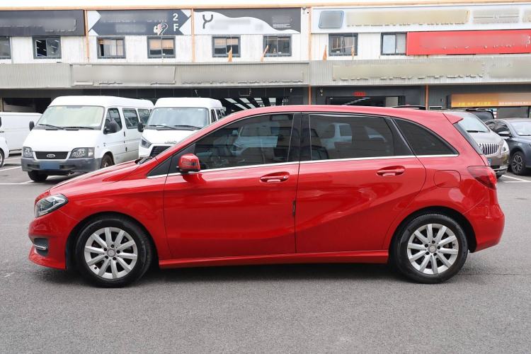 Used Mercedes-Benz B-Class 2016 B 180 Exterior 6