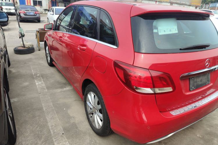 Used Mercedes-Benz B-Class 2016 B 180 Exterior 6
