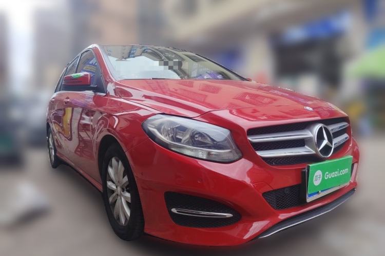 Used Mercedes-Benz B-Class 2016 B 180 Front Right 45 Deg
