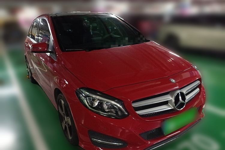 Used Mercedes-Benz B-Class 2016 B 200 Exclusive Edition Front Right 45 Deg