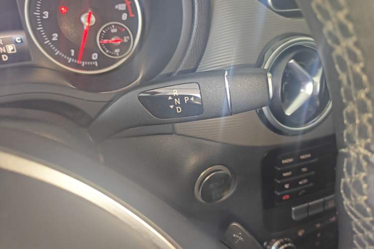 Used Mercedes-Benz B-Class 2016 B 180 Gear Lever