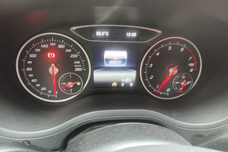 Used Mercedes-Benz B-Class 2016 B 180 Instrument Cluster