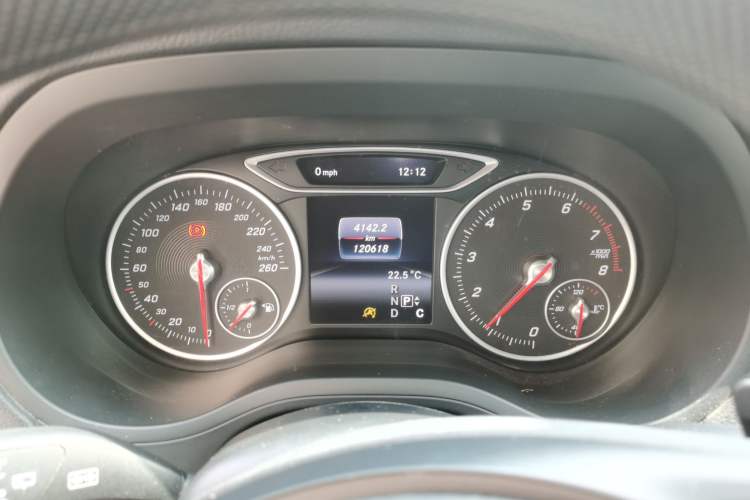 Used Mercedes-Benz B-Class 2016 B 180 Instrument Cluster