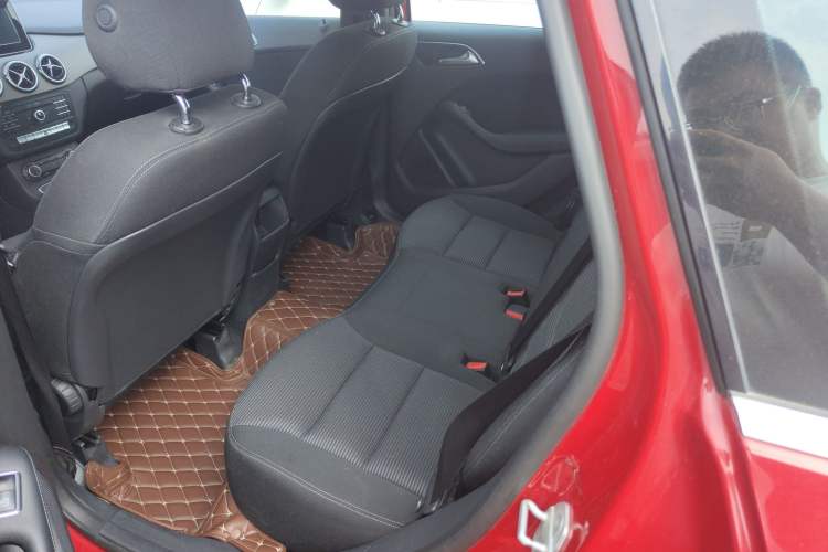 Used Mercedes-Benz B-Class 2016 B 180 Interior 1
