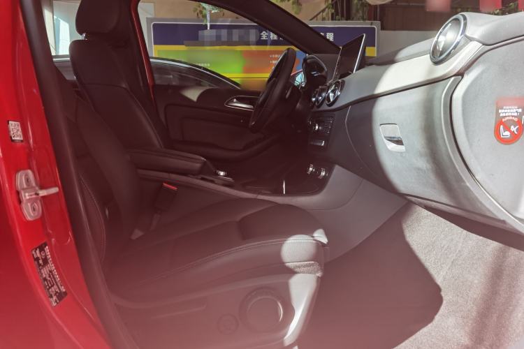 Used Mercedes-Benz B-Class 2016 B 200 Exclusive Edition Interior 1