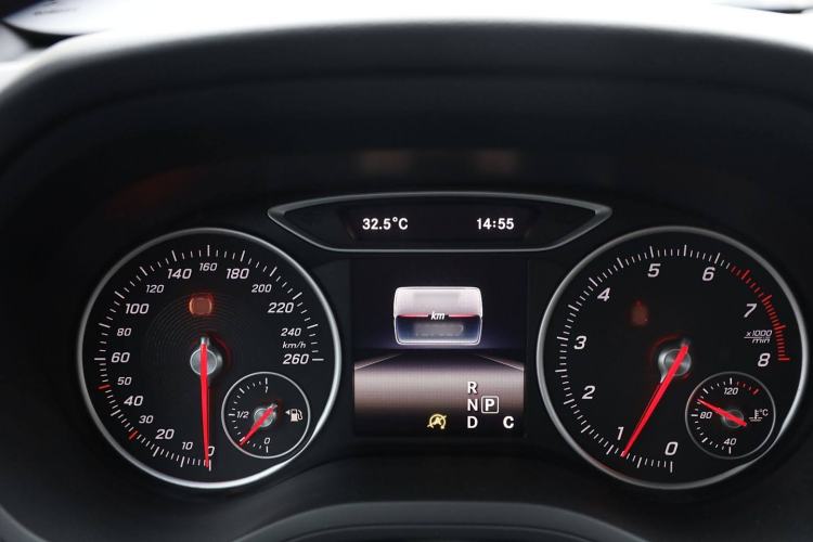 Used Mercedes-Benz B-Class 2016 B 180 Interior 10